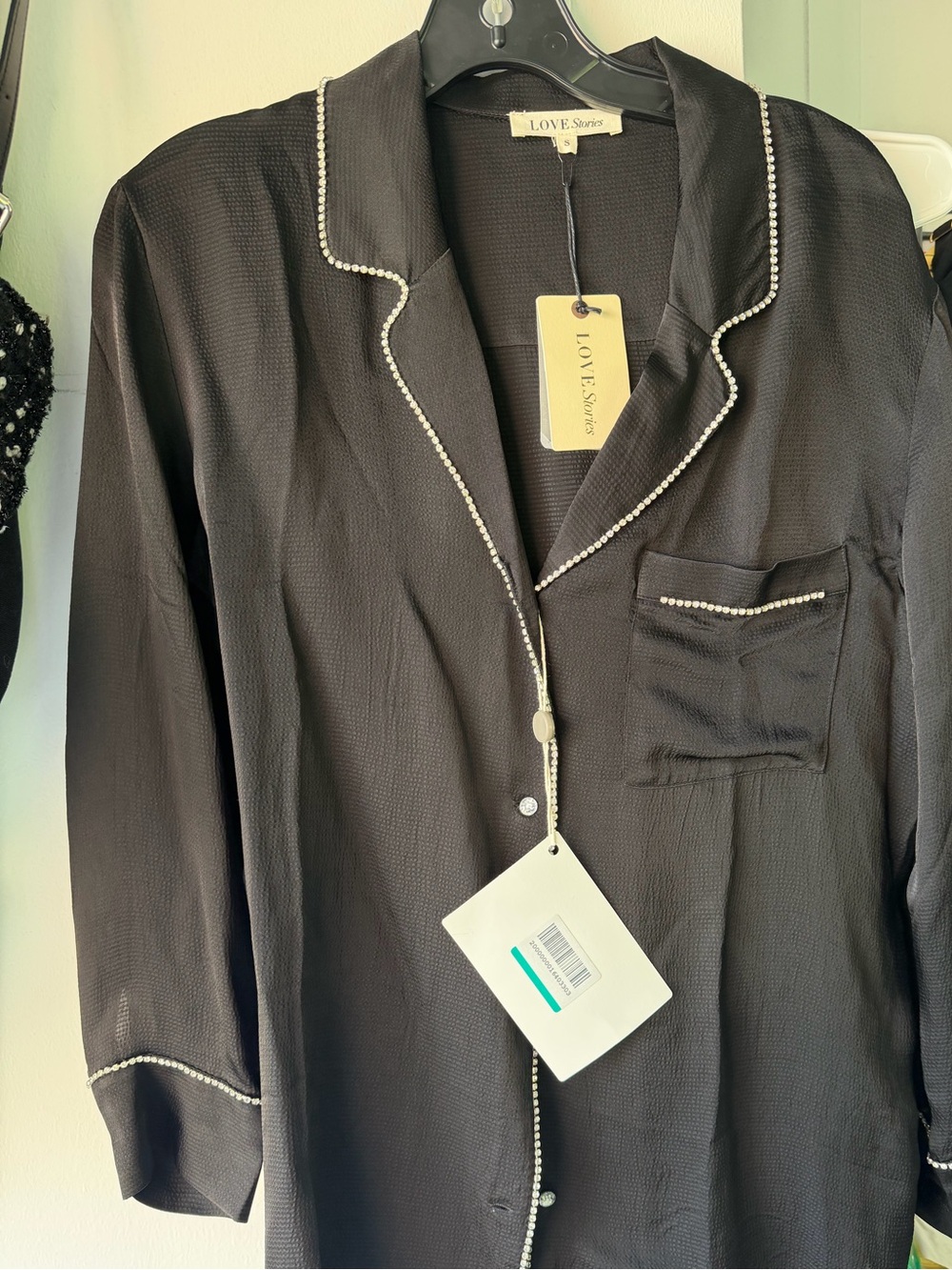 LOVE Stories Black Satin-Trim Pajama Top - Black